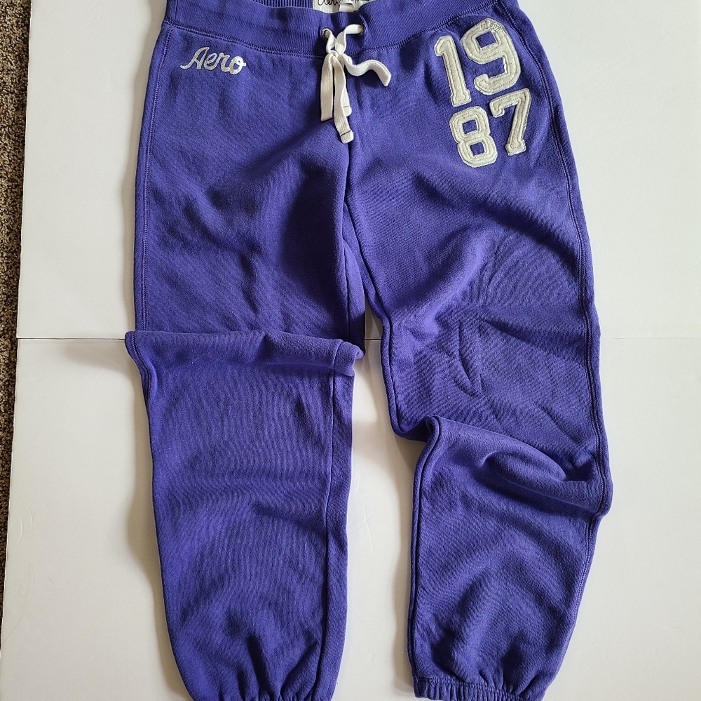 Aeropostale Small purple white 1987 pull string waist band sweat pants  cozy